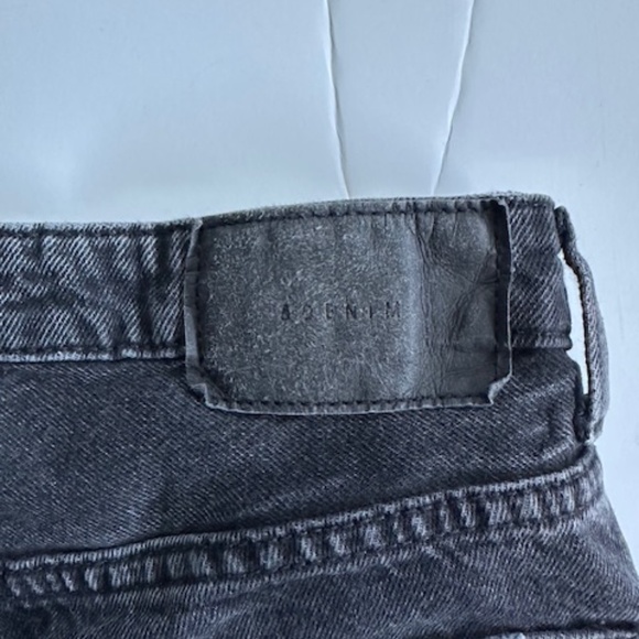 &Denim by H&M black button fly strait leg jean size 2 - Picture 4 of 4